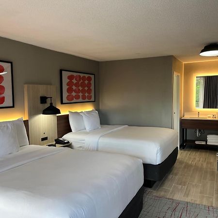 Wyndham Garden Columbia-Ft Jackson Hotell Exteriör bild