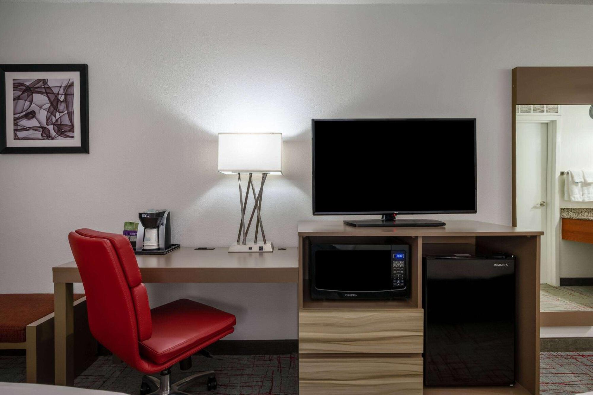 Wyndham Garden Columbia-Ft Jackson Hotell Exteriör bild